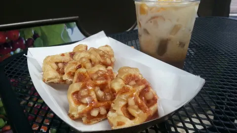 Friend's Café in Mayaguez
