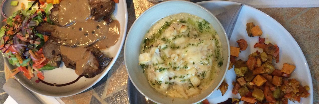 Eldsto Art Cafe & Restaurant