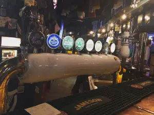 Harat's Pub