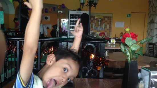 El Carnal Comida Mexicana