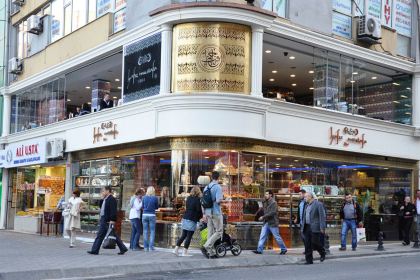 Hafiz Mustafa 1864, Sirkeci