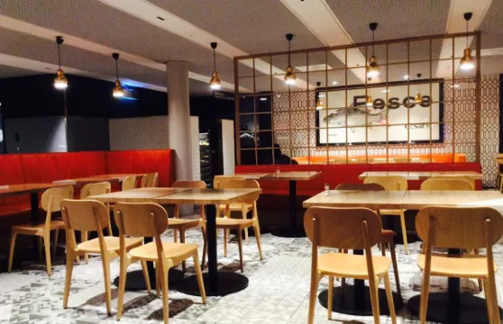 Ceasar's. Pizza & food court