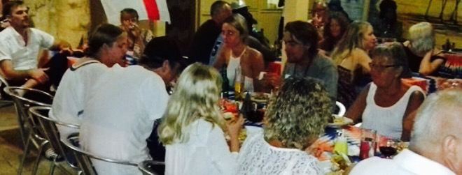Friends Bar & Restaurant