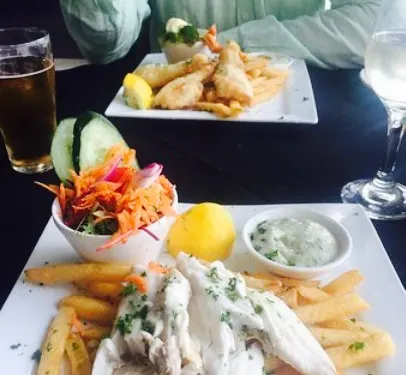 MeninGie Hotel Bistro