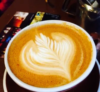 Le Tassé - Café de quartier