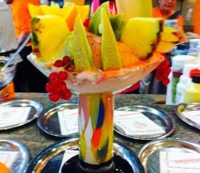 Eis Cafe Gondola Gelateria Italiana