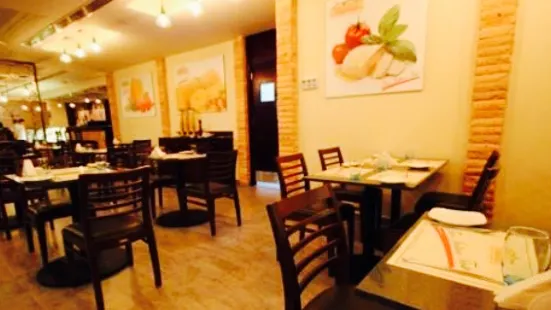 Trattoria Italian Restaurant & Cafe