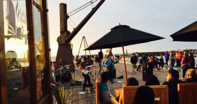 Cafe Del Muelle
