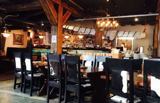 Mustaparran Päämaja