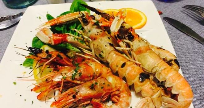 Osteria  Pescheria Pesca e Mangia