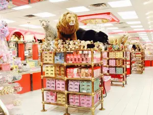 Sarris Candies