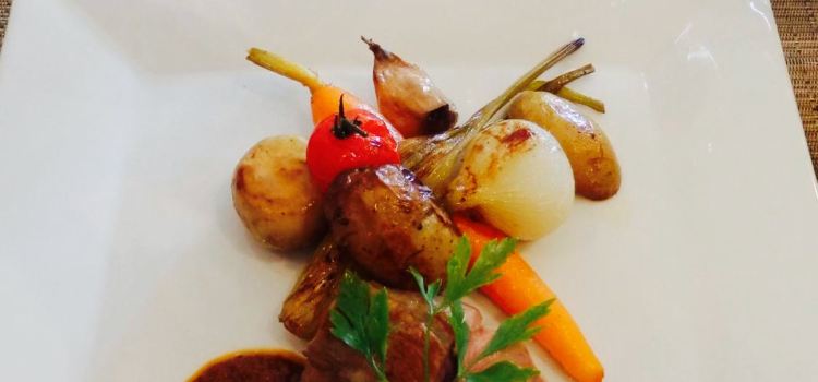 Le Lova Restaurant