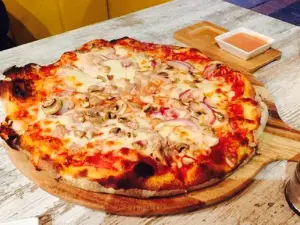 Eli's Pizza