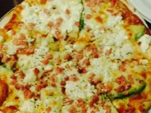 St Elmo's Woodfired Pizza