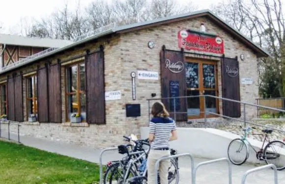 Loc House （Fehrbelliner Bahnhof）