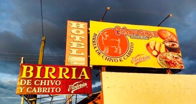 Compadres Birrieria