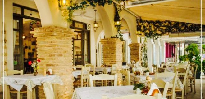Taverna Varkarola - Zakynthian Serenades