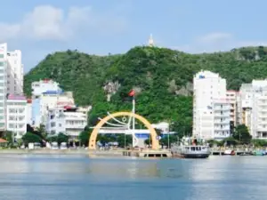 Tuyen Beo Floating Restaurant