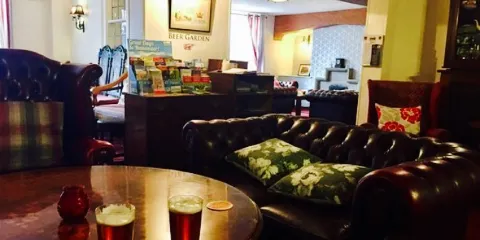 The Hand Hotel Restaurant & Bar