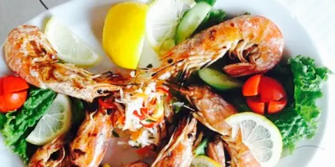 Edra Studios & Restaurant