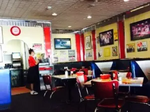Mary Ann's Diner