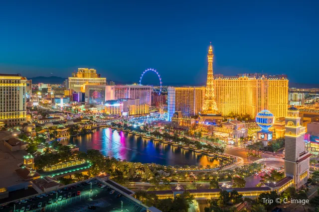 Guide For Las Vegas Strip: The Most Glamorous Boulevard in The World