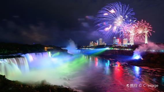 Niagara Falls, Canada: Fireworks cruise and Night Cruise 1-day tour from Table Rock