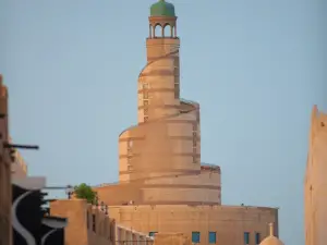 法納爾卡達伊斯蘭文化中心
