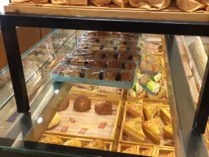 雅芳蛋糕(岁宝店)