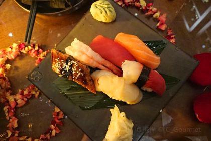 天津丽思卡尔顿酒店·Mellō Charcoal Grill炭烤餐厅