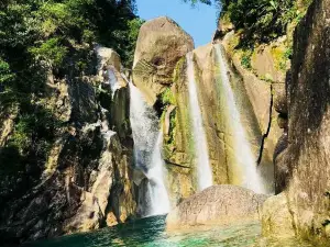 Yupu Folk Tourist Resort
