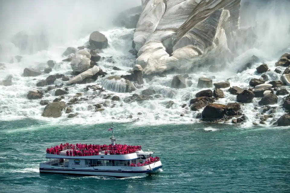 5_Niagara City Cruises