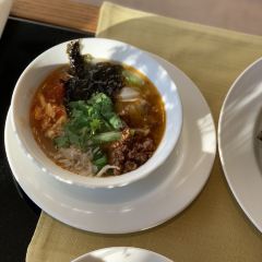 MING YUE User Photo