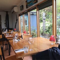 Green Dolphin Restaurant and Bar User Photo
