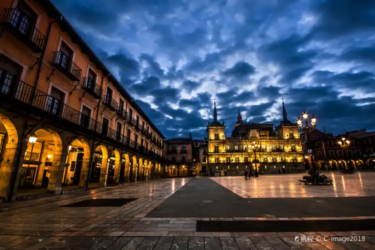 León