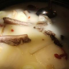 火山灰燒烤啤酒花園張用戶圖片