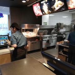 麦当劳(华亚广场店) User Photo