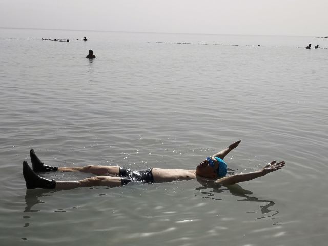 死海