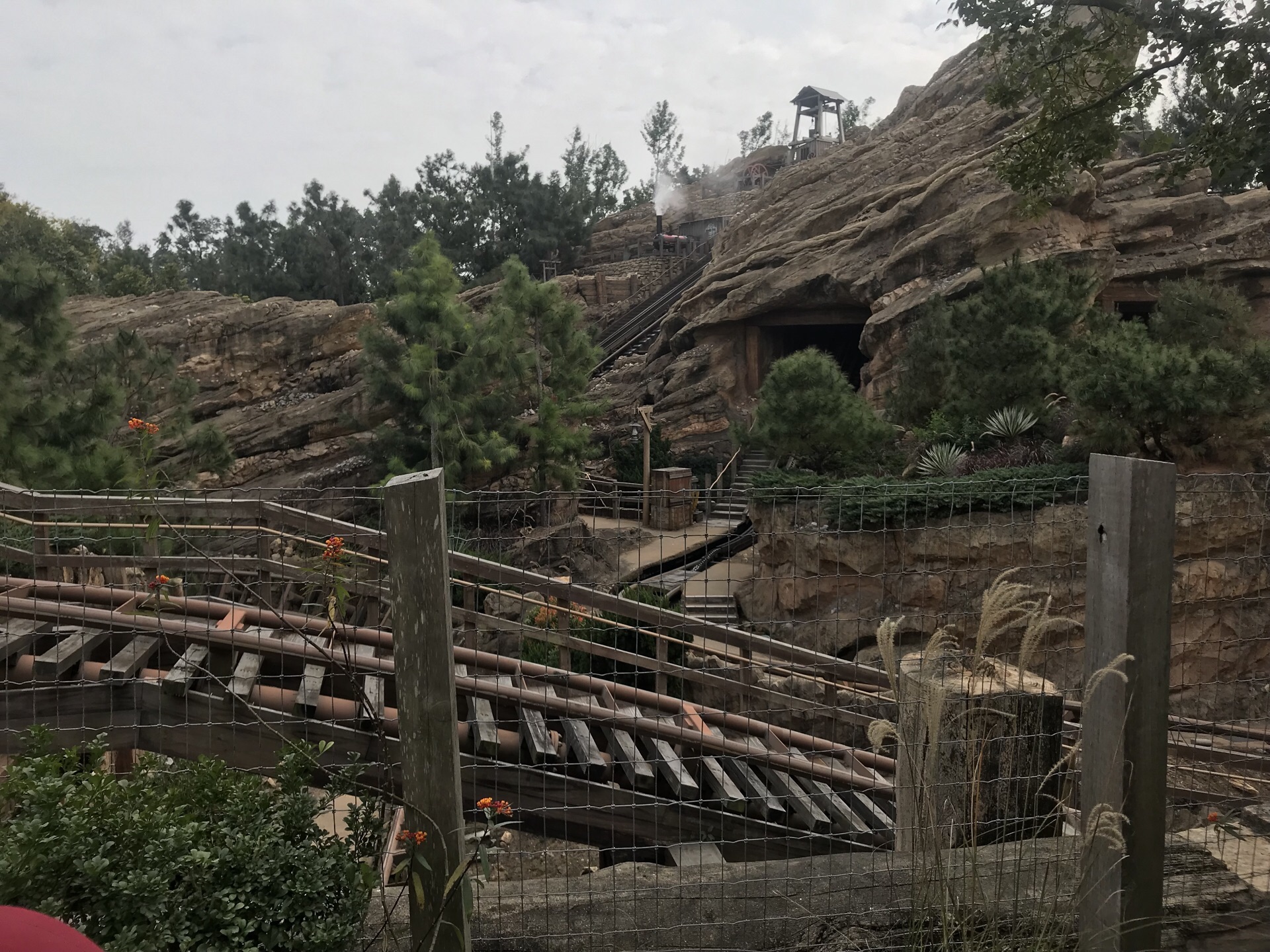 Big Grizzly Mountain Runaway Mine Cars Attractions Hong Kong Travel Review Travel Guide Trip Com