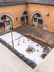 Yuzhou Dikeng Courtyard