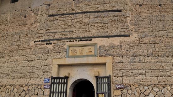 二宜楼文化内涵丰富,楼内共存有壁画593平方米、226幅,彩