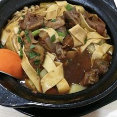 上吉铺黄焖鸡米饭(安陆店) User Photo