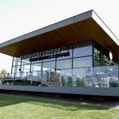 Starbucks Coffee - Toyama Kansui Park ảnh của người dùng