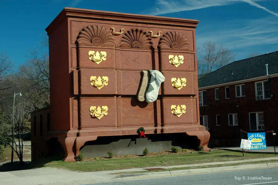 World's Largest Chest of Drawers