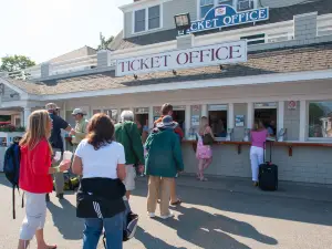 Hy-Line Cruises - Hyannisport Harbor Cruises