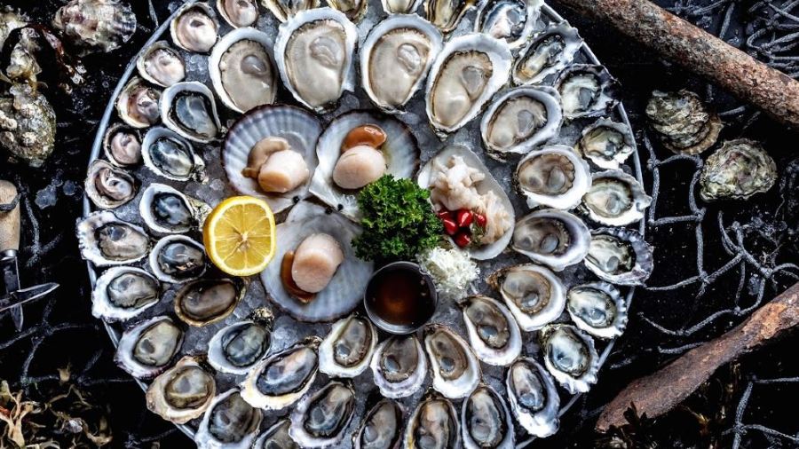 Fanny Bay Oyster Bar & Shellfish Market