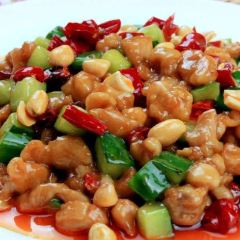 Wanxiangtaoyuanjiaribinguan User Photo