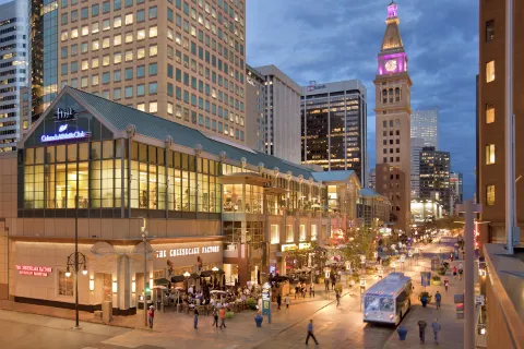 16th 스트리트 몰