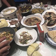 味美奇特色小吃(步行街店) User Photo