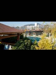 Manshuiwan Qinglin Hot Spring Resort